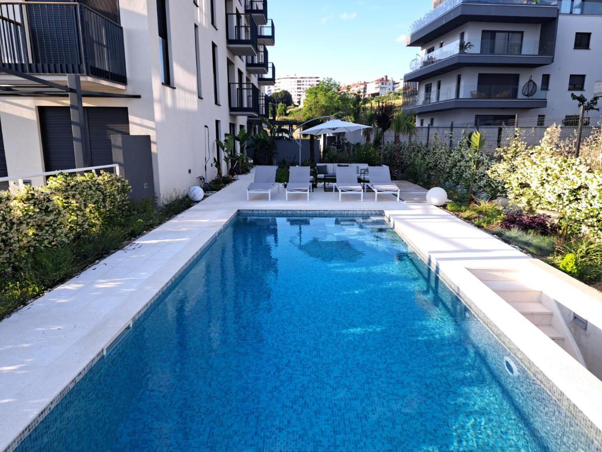 Apartment With Private Pool สปลิท ภายนอก รูปภาพ